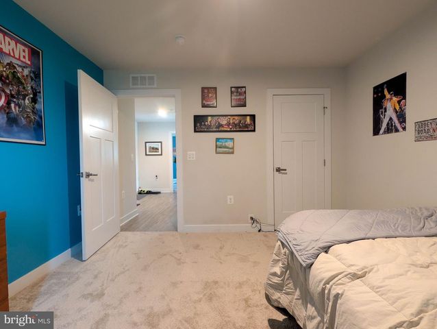 130 NORFOLK LN, Martinsburg, WV 25405