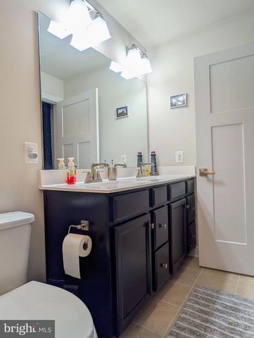 130 NORFOLK LN, Martinsburg, WV 25405