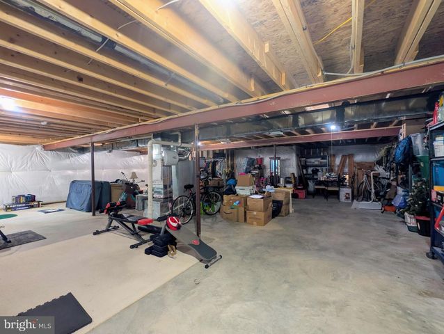 130 NORFOLK LN, Martinsburg, WV 25405