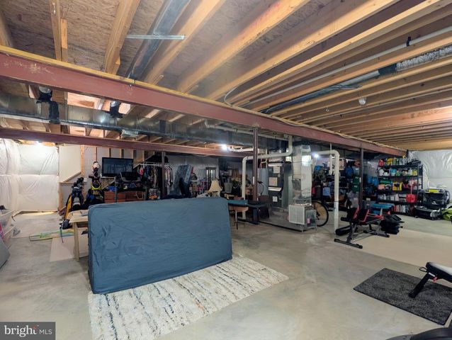 130 NORFOLK LN, Martinsburg, WV 25405