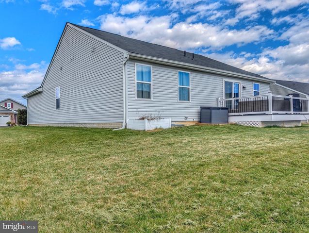 130 NORFOLK LN, Martinsburg, WV 25405