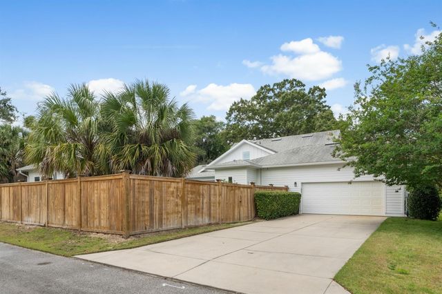 741 SW 133RD WAY, Newberry, FL 32669