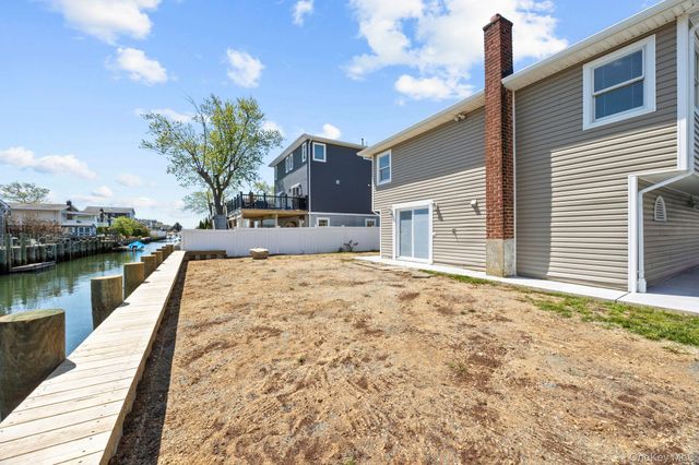 455 Nassau Avenue, Freeport, NY 11520