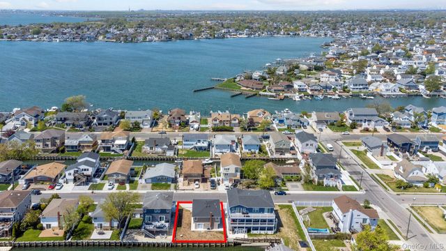 455 Nassau Avenue, Freeport, NY 11520