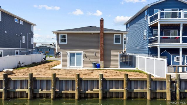 455 Nassau Avenue, Freeport, NY 11520
