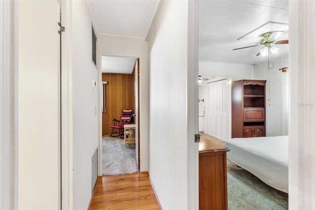 97 HICKORY LANE, Eustis, FL 32726