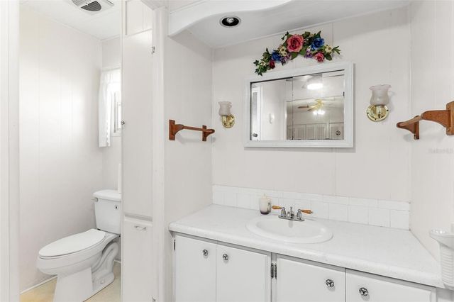 97 HICKORY LANE, Eustis, FL 32726