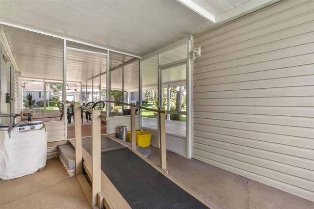 97 HICKORY LANE, Eustis, FL 32726