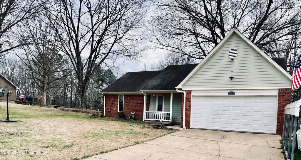 1915 Gayfer Drive, Horn Lake, MS 38637