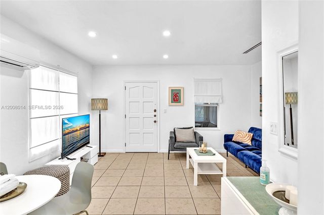 1220 NE 128th St, North Miami, FL 33161