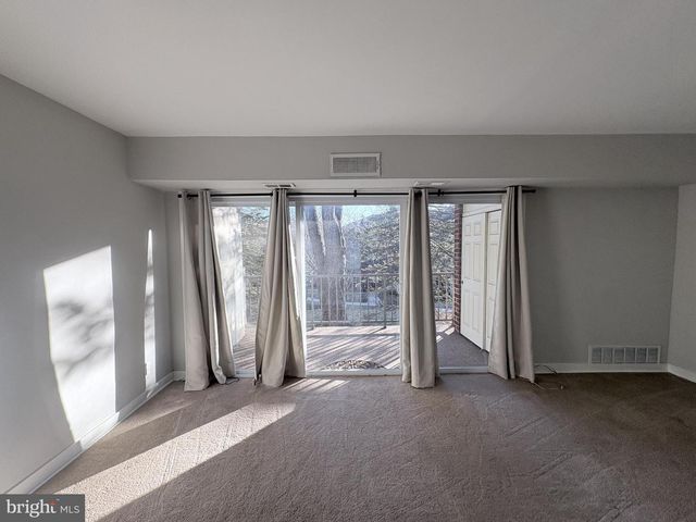 324 DRUMMERS LN, Wayne, PA 19087