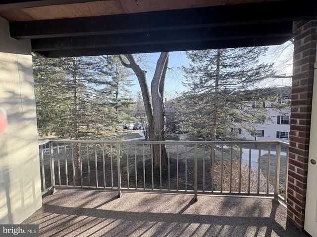 324 DRUMMERS LN, Wayne, PA 19087