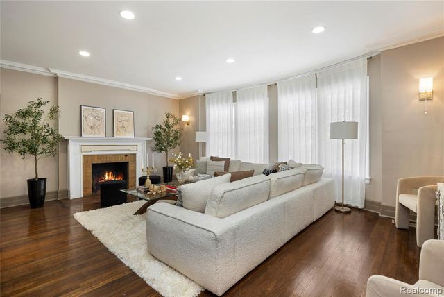 2295 Atkinson Street, Detroit, MI 48206