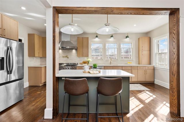 2295 Atkinson Street, Detroit, MI 48206