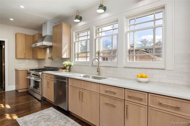 2295 Atkinson Street, Detroit, MI 48206