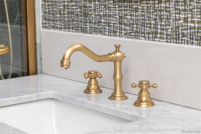 2295 Atkinson Street, Detroit, MI 48206