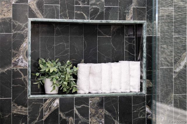 2295 Atkinson Street, Detroit, MI 48206