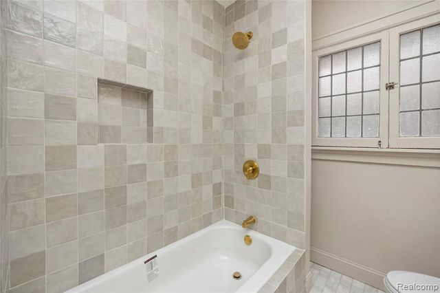 2295 Atkinson Street, Detroit, MI 48206