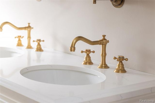 2295 Atkinson Street, Detroit, MI 48206