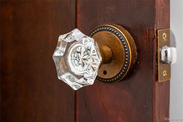 2295 Atkinson Street, Detroit, MI 48206