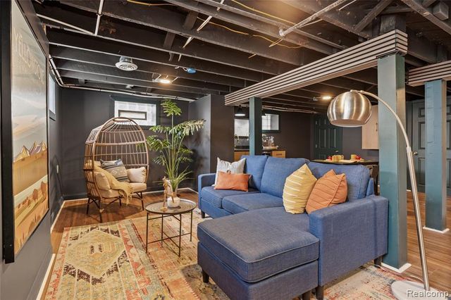 2295 Atkinson Street, Detroit, MI 48206