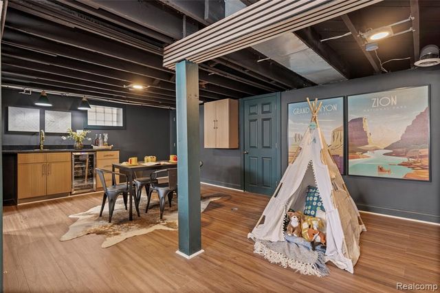 2295 Atkinson Street, Detroit, MI 48206