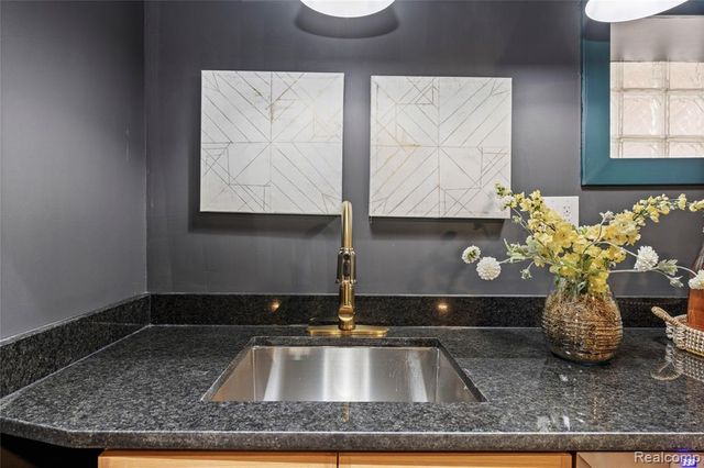 2295 Atkinson Street, Detroit, MI 48206