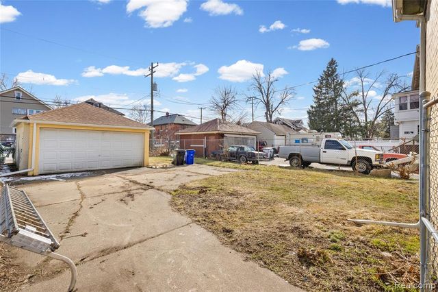 2295 Atkinson Street, Detroit, MI 48206