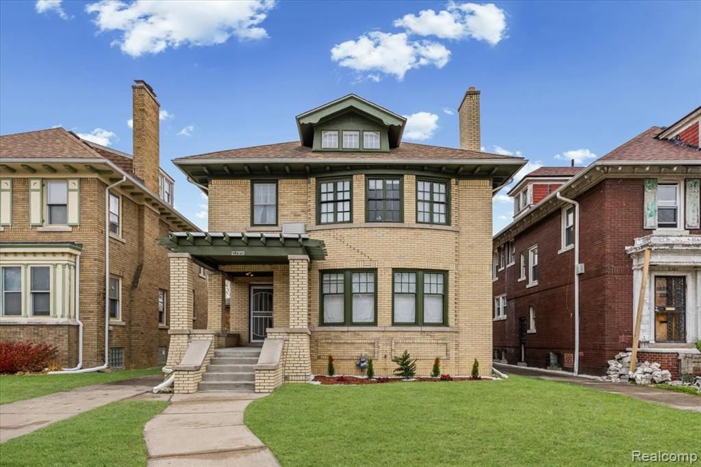 2295 Atkinson Street, Detroit, MI 48206
