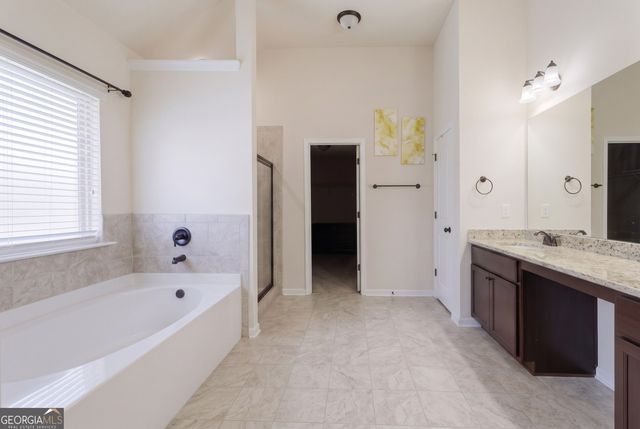136 Delwood Drive, Mcdonough, GA 30252