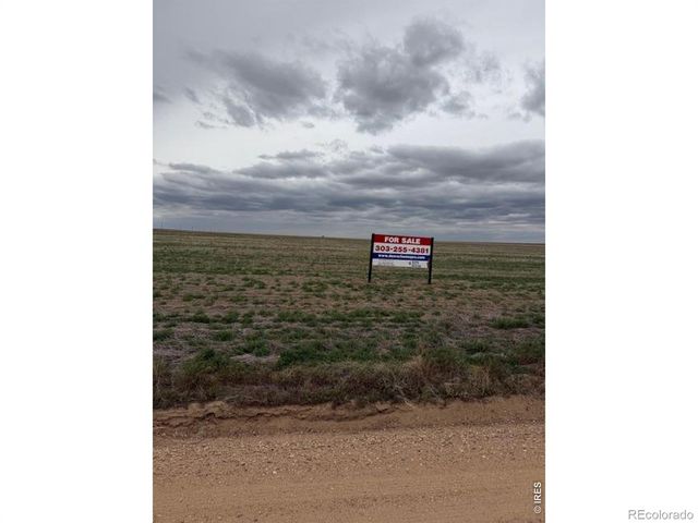 WCR 81 and Co Rd 8, Roggen, CO 80652