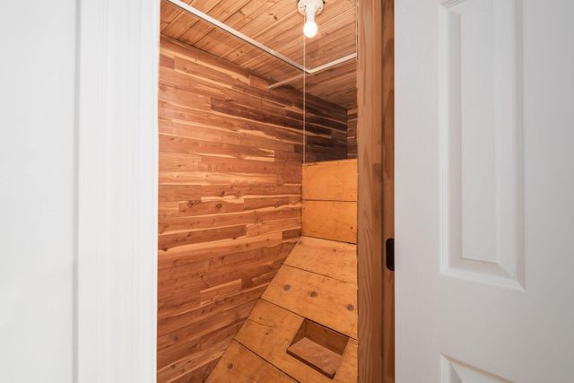 3030 Derby Road, Upper Arlington, OH 43221