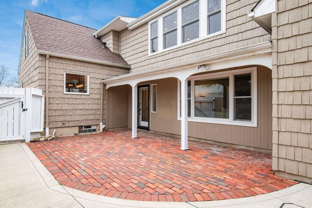 3030 Derby Road, Upper Arlington, OH 43221