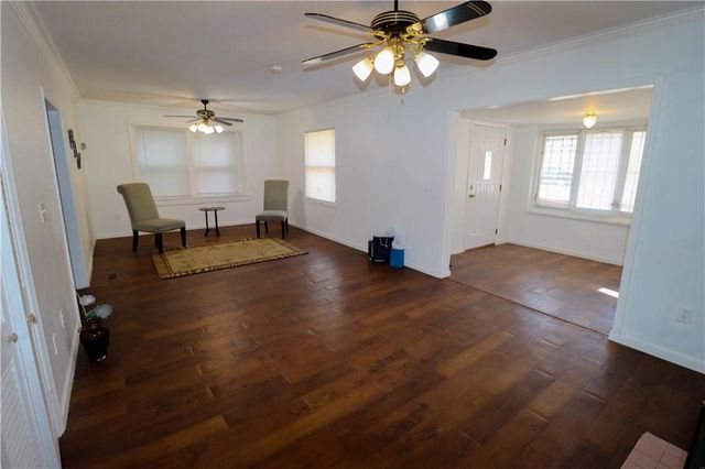 2727 10TH Street, Kansas City, KS 66104