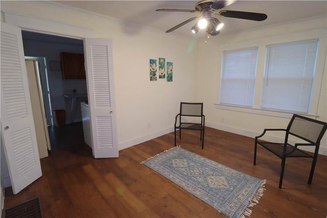 2727 10TH Street, Kansas City, KS 66104