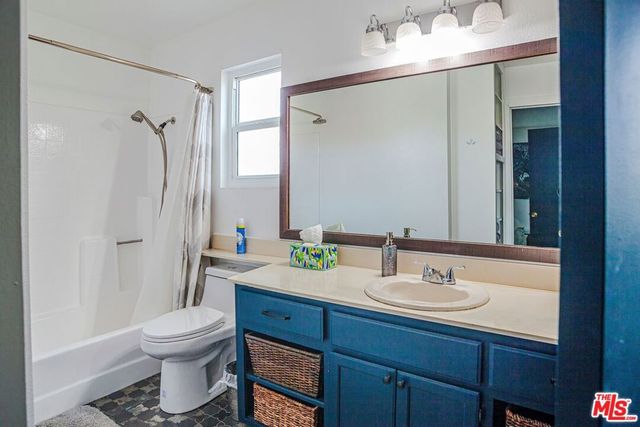 31903 Vineyard Avenue, Temecula, CA 92591