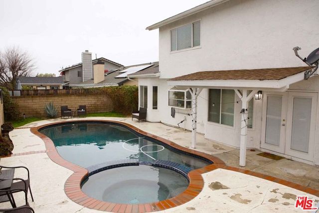 31903 Vineyard Avenue, Temecula, CA 92591