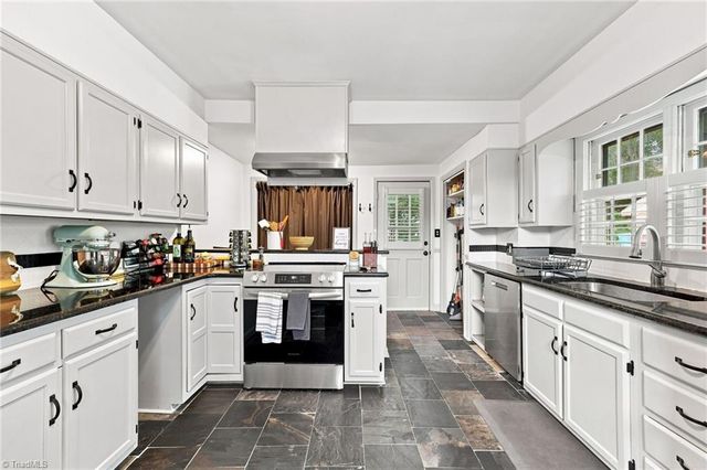 123 S Sunset Drive, Winston-salem, NC 27101