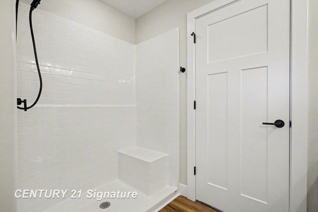 4466 E Lakecress Drive, Saginaw Twp, MI 48603