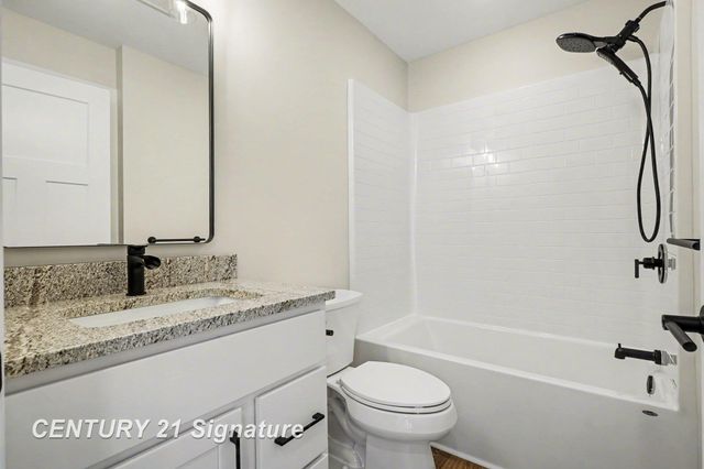 4466 E Lakecress Drive, Saginaw Twp, MI 48603