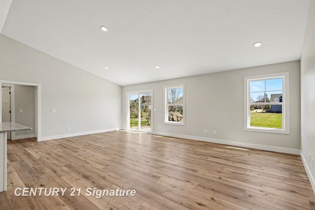 4466 E Lakecress Drive, Saginaw Twp, MI 48603