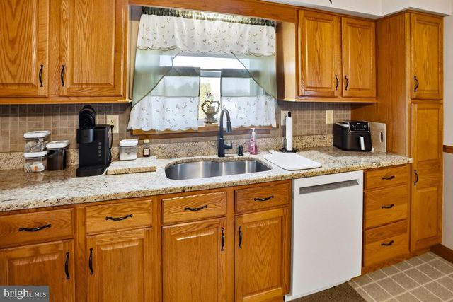 643 W 3RD ST, Birdsboro, PA 19508