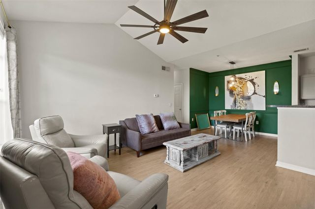 4802 51ST STREET W 423, Bradenton, FL 34210
