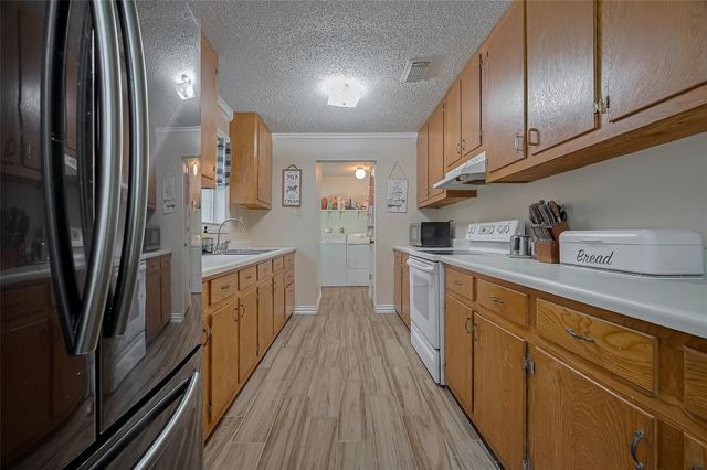 35 County Road 2292, Cleveland, TX 77327