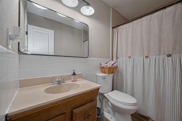35 County Road 2292, Cleveland, TX 77327
