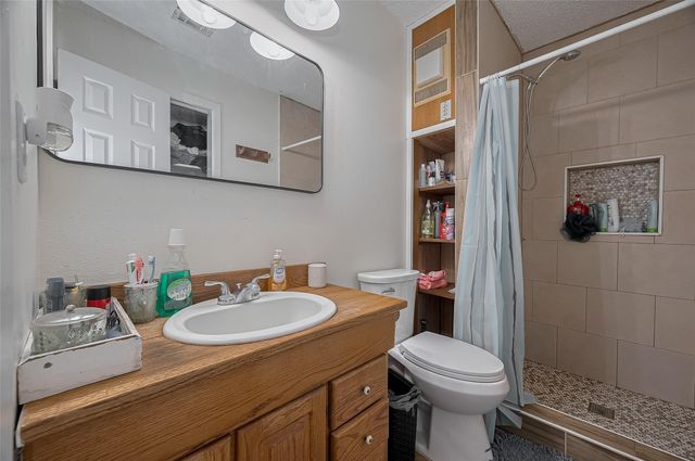 35 County Road 2292, Cleveland, TX 77327