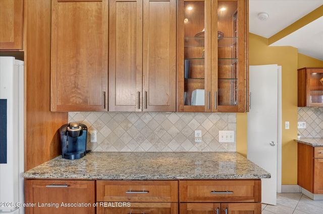 227 N Hagadorn Road, East Lansing, MI 48823