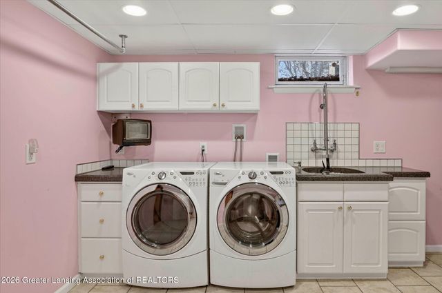 227 N Hagadorn Road, East Lansing, MI 48823