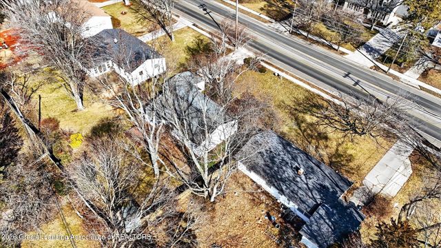 227 N Hagadorn Road, East Lansing, MI 48823