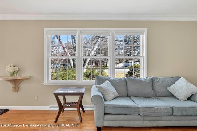 227 N Hagadorn Road, East Lansing, MI 48823